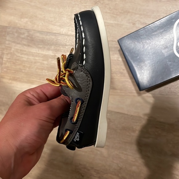 OshKosh Bigosh Toddler Shoes - Picture 4 of 6